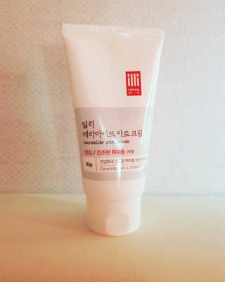일리윤 세라마이드 아토 집중 크림 — 4.67점을 준 리뷰어가 2017년 6월 올린 사용 사진
