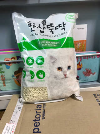 [펫토리아] BEST 고양이두부모래 6L 한삽뚝딱 — 5점을 준 리뷰어가 2019년 1월 올린 사용 사진