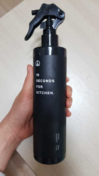 PEACE MOMENT 피스모먼트 인세컨즈포키친 320mL 천연살균소독제 — 4.67점을 준 리뷰어가 2018년 11월 올린 사용 사진