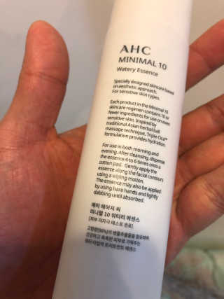 AHC 에이 에이치 씨 미니멀 10 워터리 에센스 — 5점을 준 리뷰어가 2018년 12월 올린 사용 사진