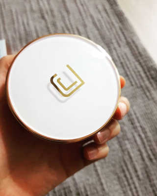 지고트 미네랄 UV 스네일 쿠션 리필포함 — 5점을 준 리뷰어가 2018년 12월 올린 사용 사진