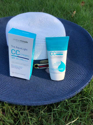 마더메이드 더 아쿠아라이트 CC크림 SPF50+ PA+++ — 5점을 준 리뷰어가 2019년 6월 올린 사용 사진