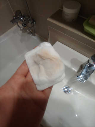SWISSE 스위스 미셀라 메이크업 리무버 — 5점을 준 리뷰어가 2020년 1월 올린 사용 사진