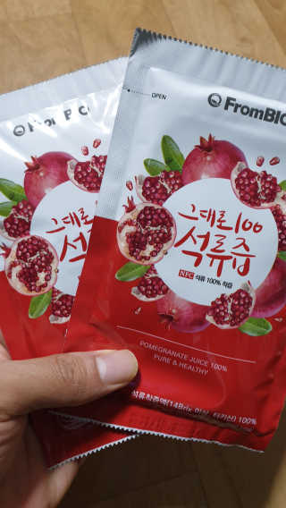프롬바이오 오직 석류만 [그대로100 석류즙] 하루 1포로 건강하게 — 3점을 준 리뷰어가 2019년 11월 올린 사용 사진