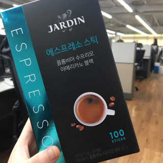 (주)쟈뎅 쟈뎅 에스프레소 스틱 아메리카노 블랙 — 5점을 준 리뷰어가 2018년 10월 올린 사용 사진