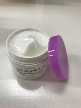 지고트 비타솔루션12 브라이트닝 앰플 크림 100ml — 3.5점을 준 리뷰어가 2019년 7월 올린 사용 사진