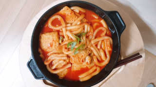 [홍코너떡볶이]옛날떡볶이 인기맛 4팩세트 — 5점을 준 리뷰어가 2019년 10월 올린 사용 사진