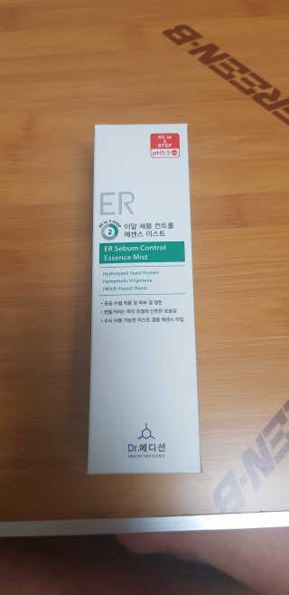 Dr.메디션 이알세붐컨트롤 에센스미스트 [피지조절] — 4점을 준 리뷰어가 2018년 8월 올린 사용 사진
