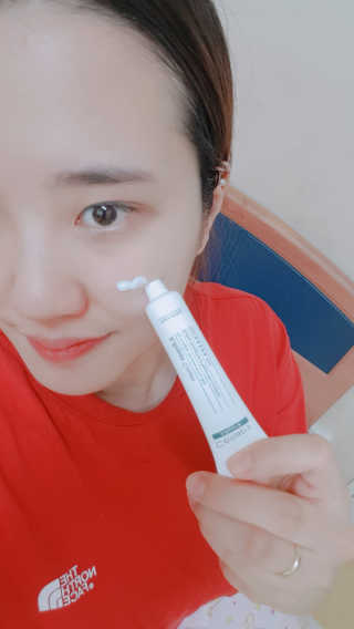 셀라피 에이리페어플러스크림 — 4.33점을 준 리뷰어가 2018년 4월 올린 사용 사진