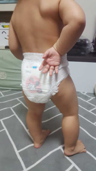 보솜이 베이비케어 팬티형 기저귀 — 5점을 준 리뷰어가 2019년 3월 올린 사용 사진