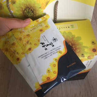 웰파인 국화의 꽃말은 너말을 사랑해~ 꽃샘 70mlx30포 — 3.5점을 준 리뷰어가 2018년 3월 올린 사용 사진