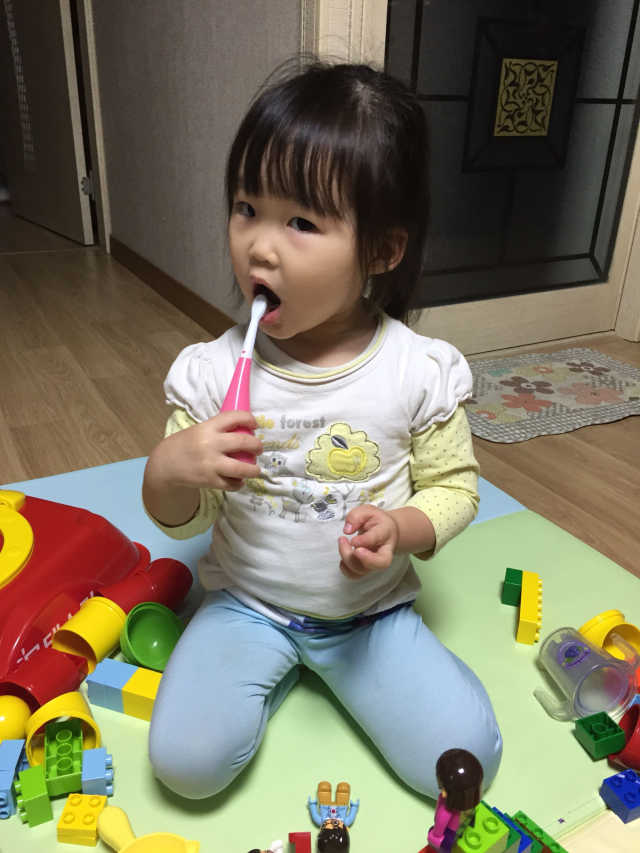 링크 유아/어린이 오뚝이 캐릭터칫솔 리뷰 사진