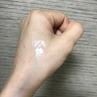 디시크릿 펩타이드 슈퍼 모이스처라이징 에센스 — 3.83점을 준 리뷰어가 2018년 3월 올린 사용 사진