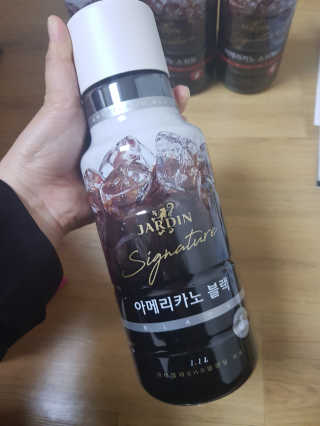 (주)쟈뎅 쟈뎅 시그니처 아메리카노 1.1L — 5점을 준 리뷰어가 2018년 5월 올린 사용 사진
