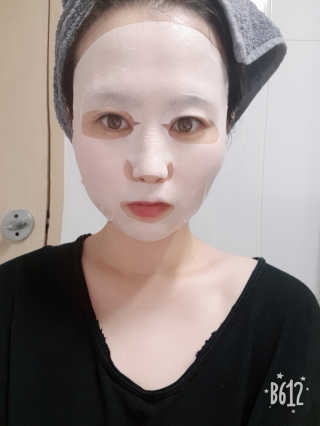 유산균하우스 [프로바이오닉]스킨프로바이오틱스 마스크 10매입 — 5점을 준 리뷰어가 2019년 4월 올린 사용 사진