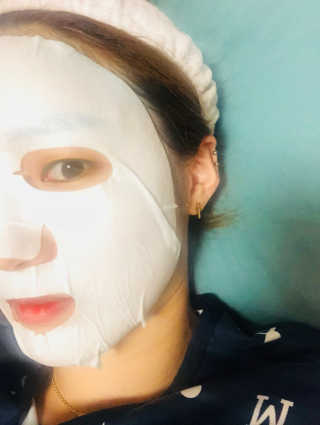 누메로 8 클리어링 모이스처 마스크팩 — 5점을 준 리뷰어가 2018년 7월 올린 사용 사진