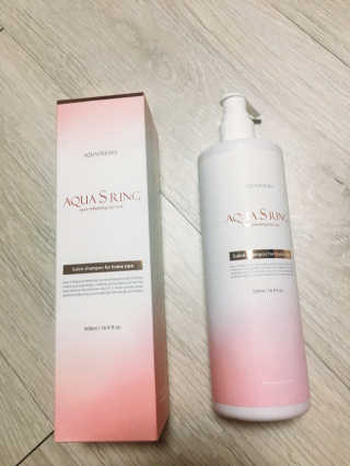 아쿠아큐링 아쿠아S링 퓨어리프레싱 헤어케어 500ml — 4.33점을 준 리뷰어가 2018년 8월 올린 사용 사진