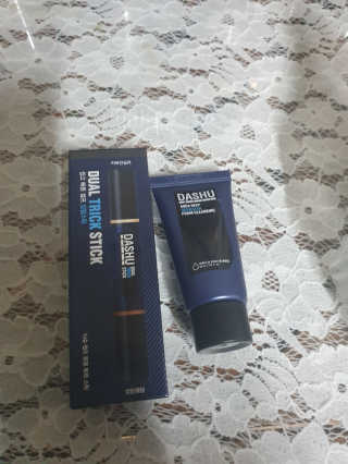 다슈코리아 다슈 맨즈 듀얼 트릭 스틱 + 폼클렌징 30ml — 5점을 준 리뷰어가 2020년 2월 올린 사용 사진