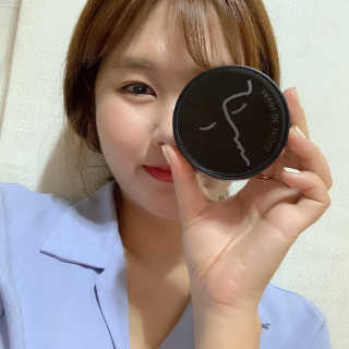 자빈드서울 윙크 파운데이션 팩트 — 4.5점을 준 리뷰어가 2019년 8월 올린 사용 사진