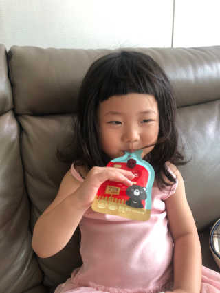 한삼근 블랙라벨 CJ헬스케어 한삼근 키즈 면역대장 2단계 — 5점을 준 리뷰어가 2019년 10월 올린 사용 사진