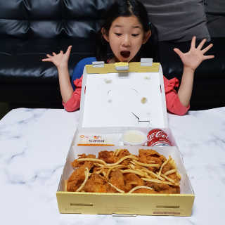 목우촌 또래오래 또래오래  콘듀치킨 — 5점을 준 리뷰어가 2019년 4월 올린 사용 사진