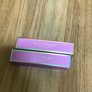 [블랙루즈] 에어 핏 벨벳 틴트 시즌2 中 택1+랜덤1 — 5점을 준 리뷰어가 2018년 10월 올린 사용 사진