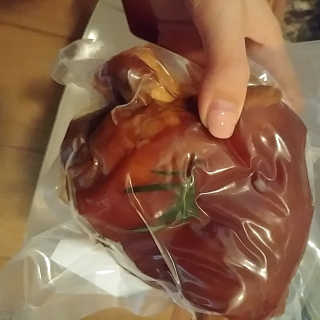 행복먹거리공작소 맥족. 맥주에 빠진 족발 550g + 마늘소스 70g — 5점을 준 리뷰어가 2020년 2월 올린 사용 사진