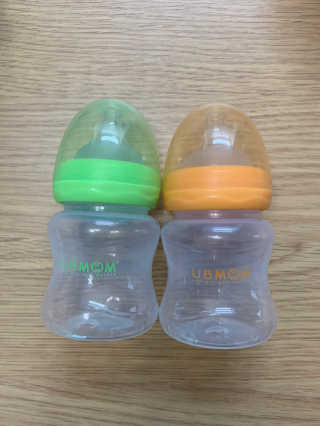 유비맘 신생아젖병 120ml 트리플팩_ 젖꼭지 포함 — 3.5점을 준 리뷰어가 2020년 3월 올린 사용 사진