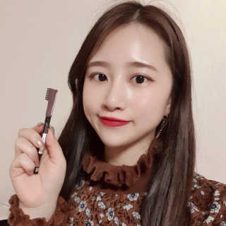림멜 프로페셔널 아이브로우 펜슬 1+1 — 5점을 준 리뷰어가 2019년 12월 올린 사용 사진