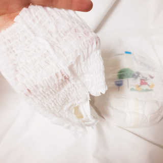 보솜이 베이비케어 팬티형 기저귀 — 5점을 준 리뷰어가 2019년 2월 올린 사용 사진