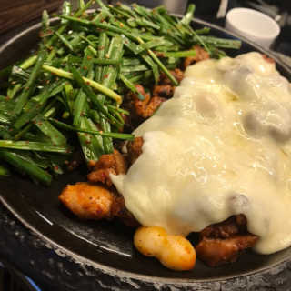 고향원조숯불닭갈비 [고향산천원조숯불닭갈비] 뼈없는 숯불닭갈비 2인세트 — 5점을 준 리뷰어가 2018년 10월 올린 사용 사진