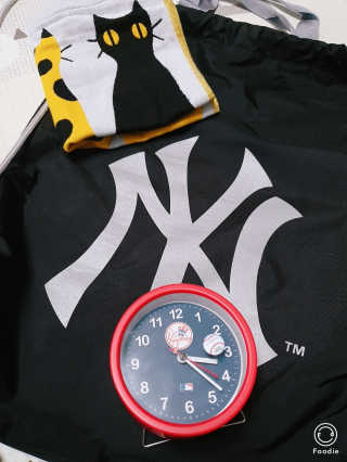 MLB WATCH n LEISURE MLB 아날로그 디자인 탁상시계 8종 — 5점을 준 리뷰어가 2019년 12월 올린 사용 사진