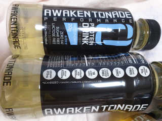 어웨이큰 토네이드 AWAKEN TONADE — 5점을 준 리뷰어가 2019년 7월 올린 사용 사진