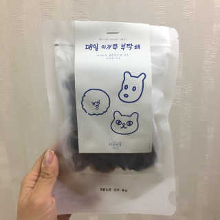 제주도에서 온 깨끗한 친환경 반려동물 음식 어글어글 — 5점을 준 리뷰어가 2018년 7월 올린 사용 사진