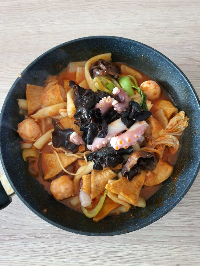 땡땡쿡 쓰촨 마라 낙지 국물 떡볶이 2인분 875g 리뷰 사진
