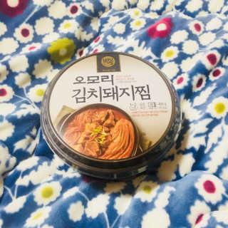 GS25 YOU US  오모리김치돼지찜 — 5점을 준 리뷰어가 2018년 3월 올린 사용 사진