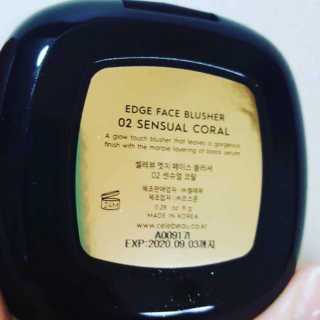 셀레뷰 엣지 페이스 블러셔 — 4점을 준 리뷰어가 2017년 10월 올린 사용 사진