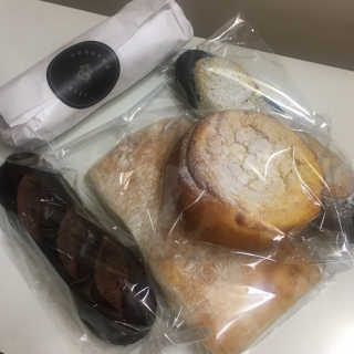 [보네르아띠 관악점] 내맘대로 빵 + 아메리카노 2잔 — 4.5점을 준 리뷰어가 2019년 1월 올린 사용 사진
