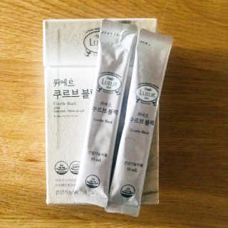 [하우투잇] 뤼에르 쿠르브 블랙 10ml x 30포 총 300ml — 1점을 준 리뷰어가 2020년 3월 올린 사용 사진