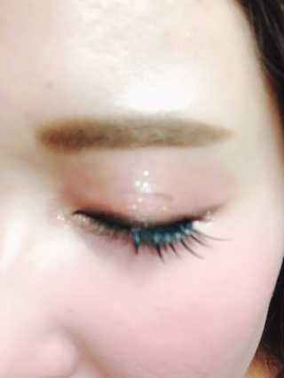 [블랙루즈] 펄블리 아이 글리터 2종 — 5점을 준 리뷰어가 2018년 11월 올린 사용 사진