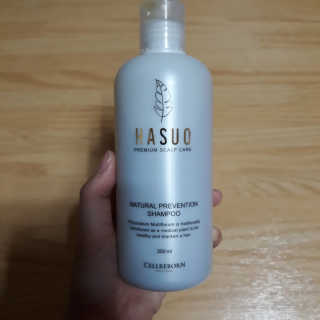 셀리본 하수오 내츄럴 프리벤션 탈모관리 샴푸 300ml — 5점을 준 리뷰어가 2019년 11월 올린 사용 사진