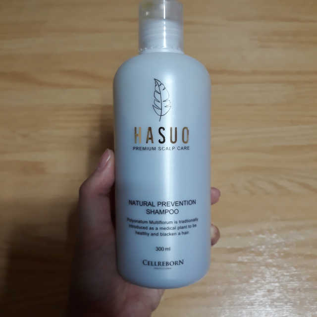 셀리본 하수오 내츄럴 프리벤션 탈모관리 샴푸 300ml 리뷰 사진