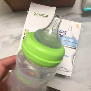 유비맘 신생아젖병 120ml 트리플팩_ 젖꼭지 포함 — 4점을 준 리뷰어가 2020년 2월 올린 사용 사진
