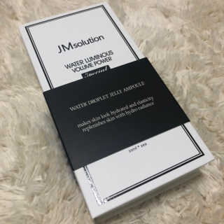 JM솔루션 물광 볼륨 파워 스페셜 — 4.5점을 준 리뷰어가 2018년 12월 올린 사용 사진