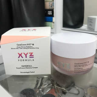 XYZ FORMULA 워터폴 라인 세라크라운 메모리 크림 — 3.83점을 준 리뷰어가 2018년 2월 올린 사용 사진