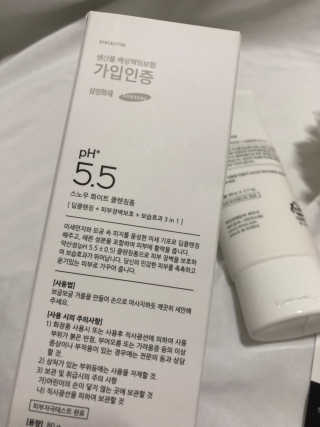 포므시 스노우화이트클렌징폼pH5.5 — 5점을 준 리뷰어가 2019년 6월 올린 사용 사진