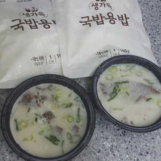 [풀무원] 사골곰탕국밥 황태해장국밥 — 4.83점을 준 리뷰어가 2018년 6월 올린 사용 사진