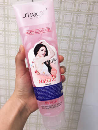 줌마들도 인정한 샤카트 페이스앤바디 필링젤 310ml — 4.33점을 준 리뷰어가 2018년 5월 올린 사용 사진