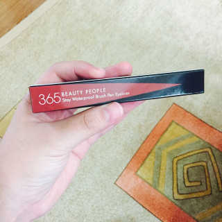 뷰티피플 365 스테이 워터프루프 브러쉬 펜 아이라이너(03호 어필브라운) — 4점을 준 리뷰어가 2016년 10월 올린 사용 사진