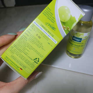 [크나이프] 그레이프씨드 슬리밍 마사지오일 100ml — 5점을 준 리뷰어가 2019년 9월 올린 사용 사진